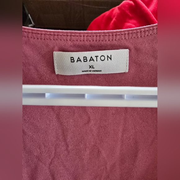 Babaton Aritzia Pink Short Sleeve Thong Bodysuit - Picture 4 of 4